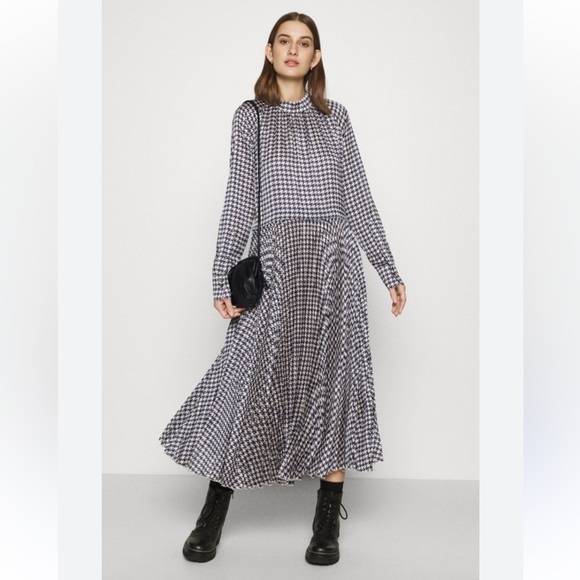 Birgitte Herskind Dresses & Skirts - Birgitte Herskind Houndstooth Longsleeve Midi Dress